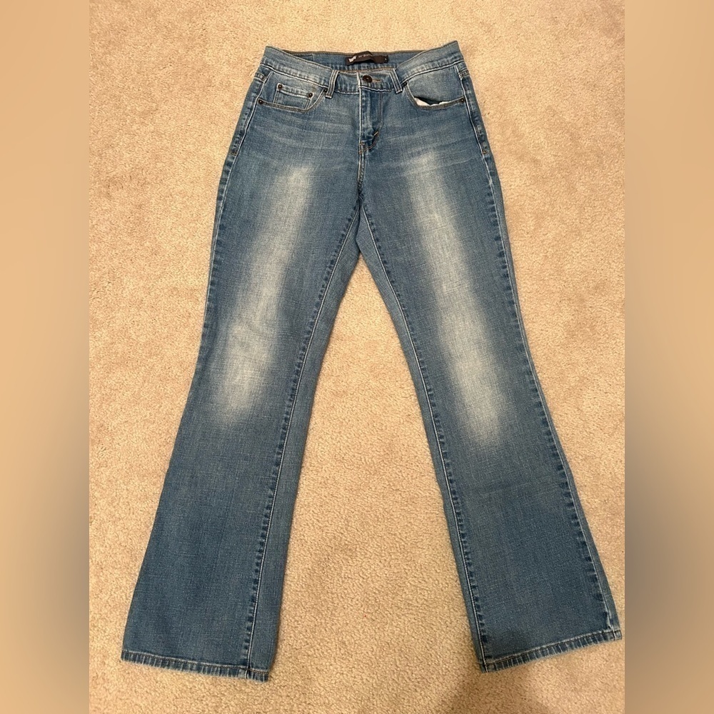Levi’s 515 BootCut, size 4
